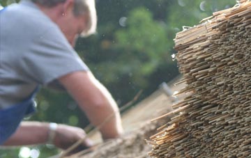 professional Llanfihangel Y Pennant thatchers